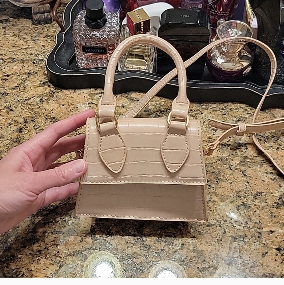 Urban expression mini bag